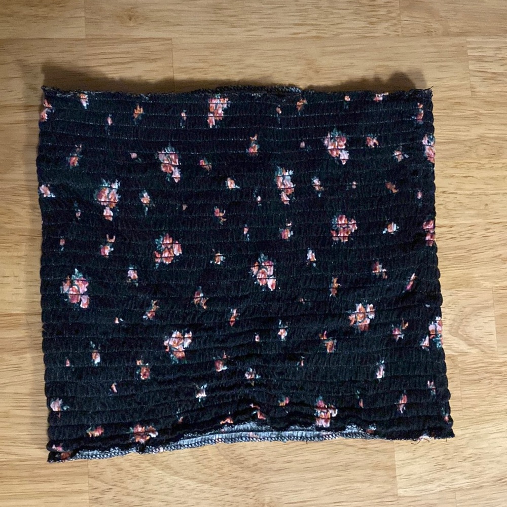 Tube top black with pink rose detail